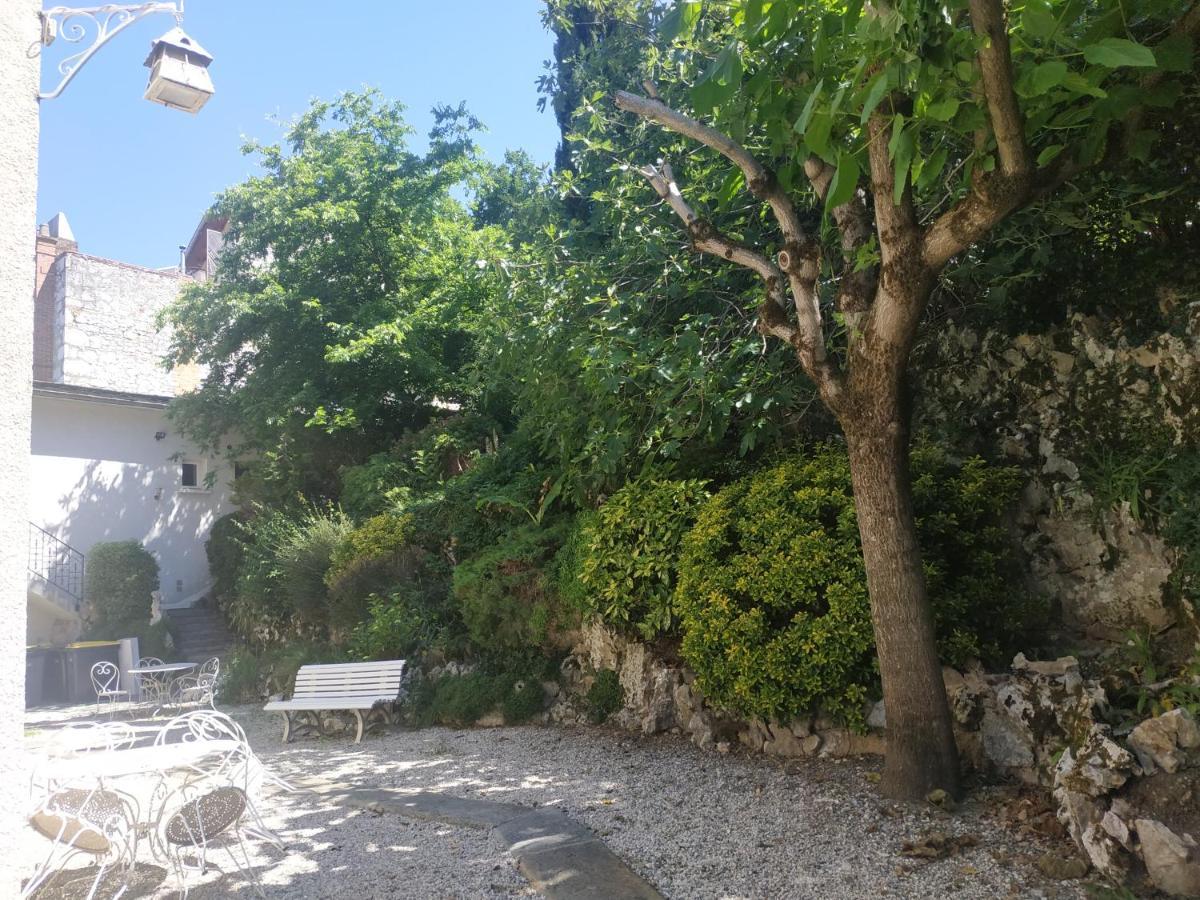 Joli Studio Calme Parking Proche Thermes Et Centre Aix-les-Bains Kültér fotó